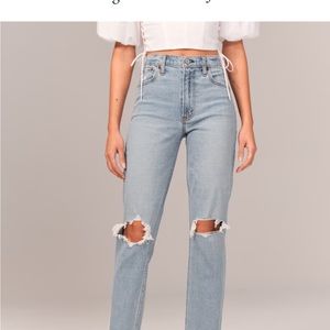 Abercrombie and Fitch The Mom High Rise 26/2